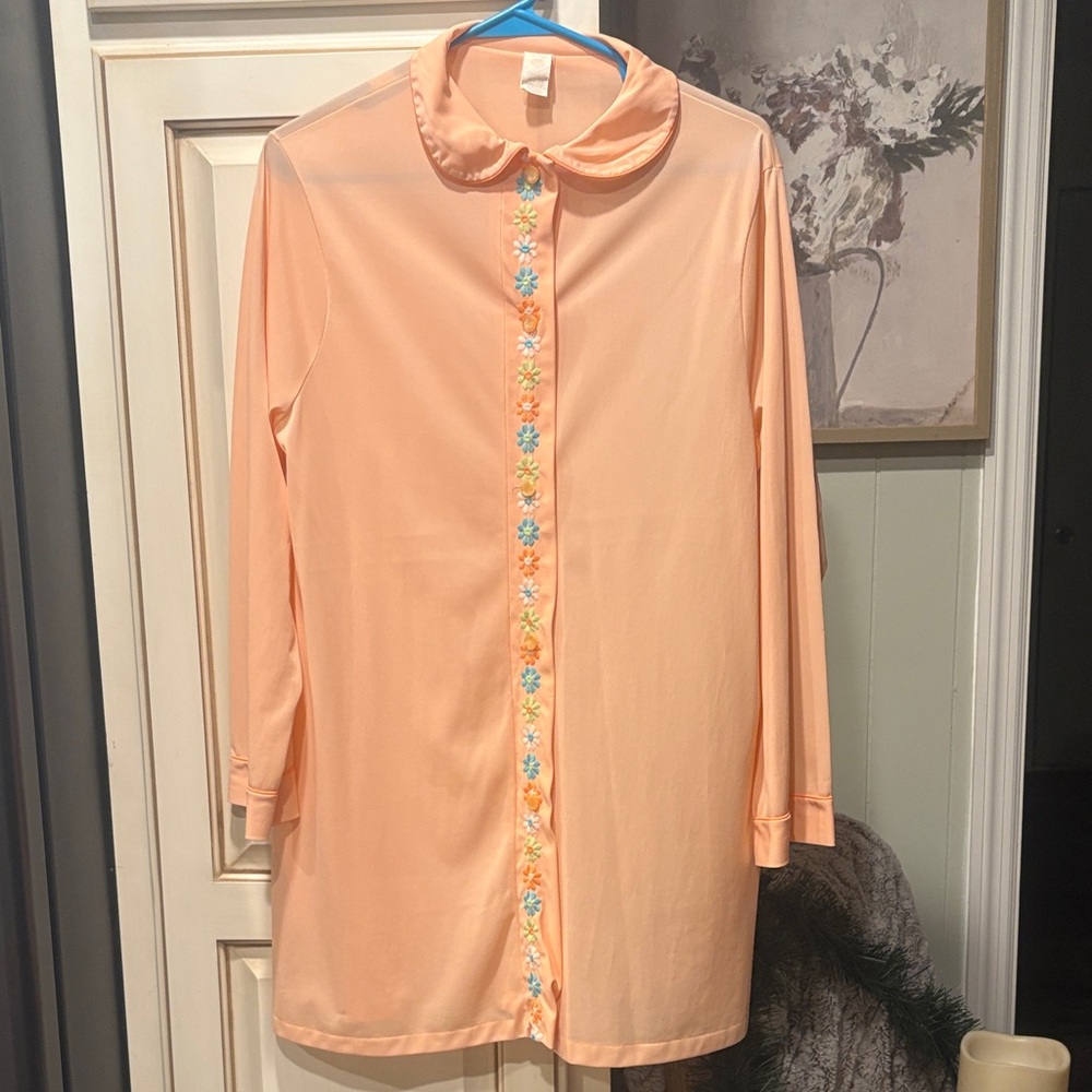 Vintage Sears Women’s Peach Button Down Nightgown with Embroidered Flowers